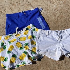 ⭐️⭐️⭐️Three (3) pair girls sz14 shorts !! Old Navy & Epic threads⭐️⭐️⭐️